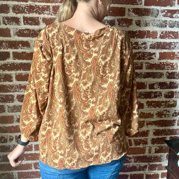70s vibe JohnPaulRichard warm tone paisley blouse
red/yellow/brown in color - Picture 3 of 8